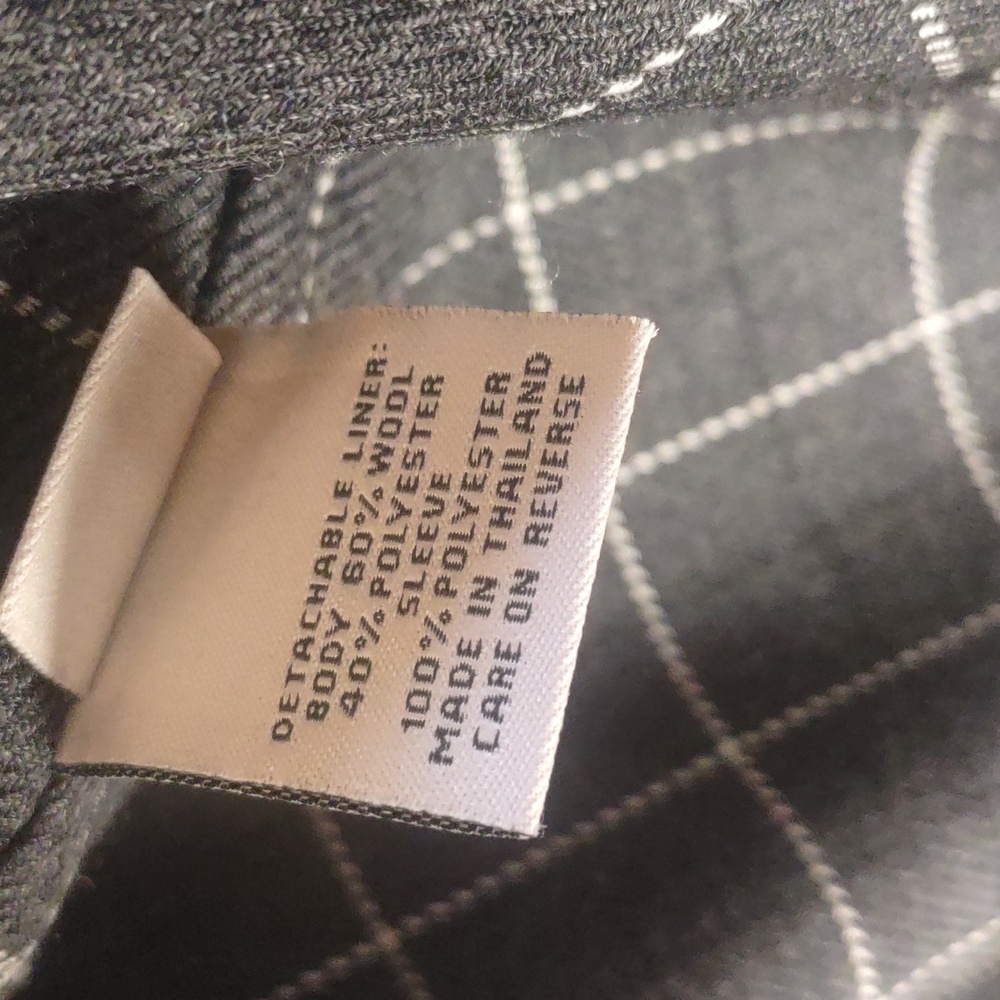 Lightweight LL Bean Jacket - Picture 5 of 6